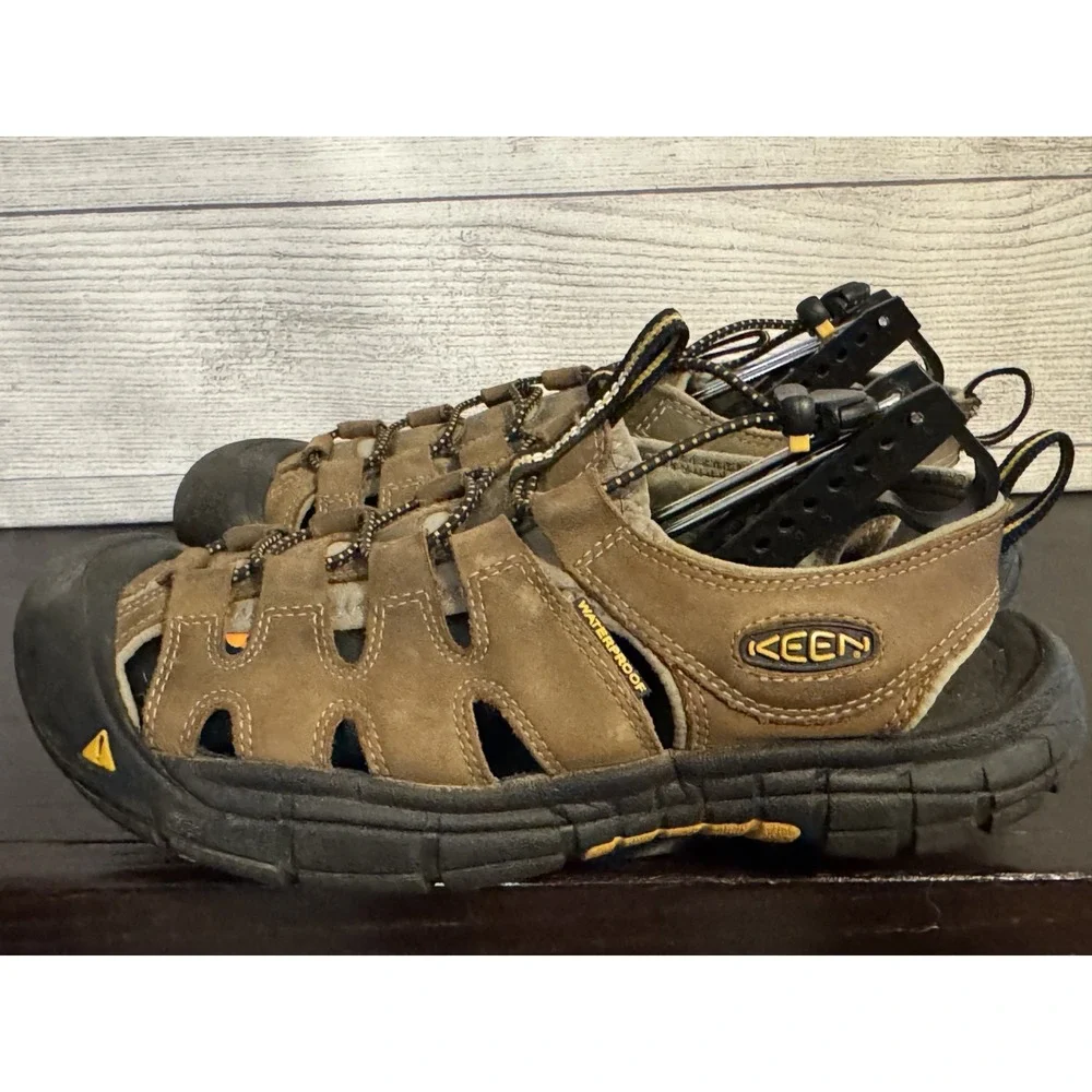KEEN Men Waterproof Hiking Sandals Closed Toe Brown Outdoor Shoes Size 10